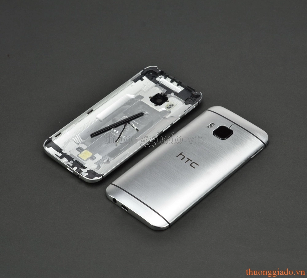 Thay nắp lưng HTC One M9, thay vỏ lấy ngay